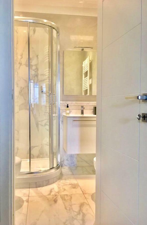 Booking Firenze Kültér fotó